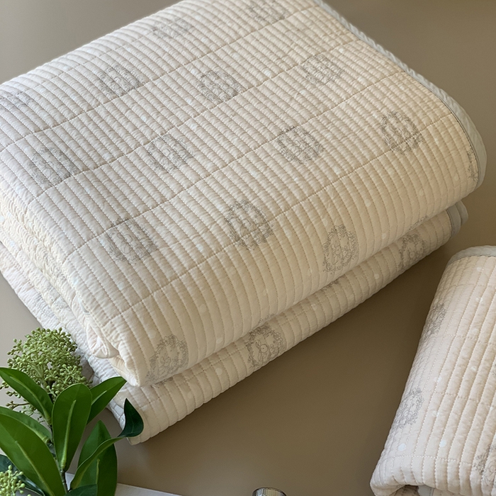 91家纺网 家纺一手货源 找家纺 汇庭 2025新款全棉床盖三件套-实拍 雪宝庄园