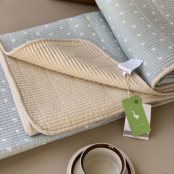 91家纺网 家纺一手货源 找家纺 汇庭 2025新款蔓莎床盖三件套系列-实拍 小爱心兰