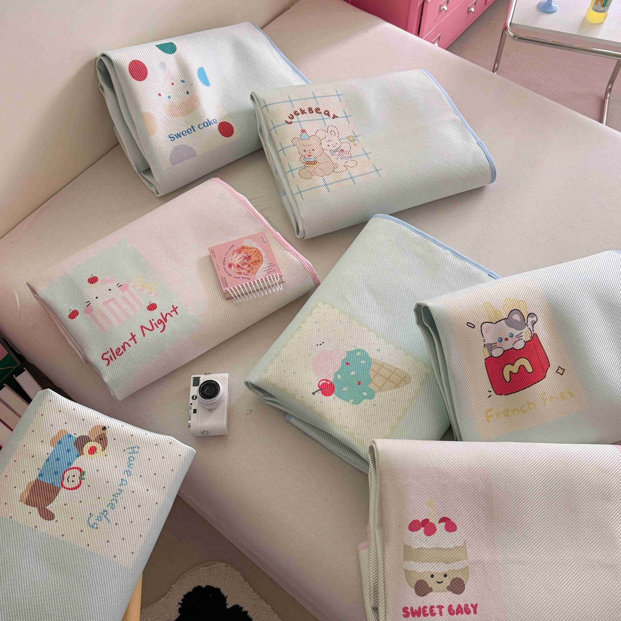 91家纺网 家纺一手货源 找家纺 美乐迪家纺 2025新款数码印花养生冰藤凉席 组合