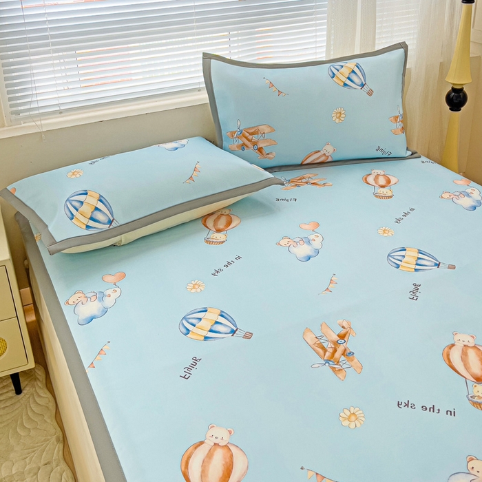 91家纺网 家纺一手货源 找家纺 富馨莱 2025新款平铺款冰藤印花凉席A类抗菌冰丝席支持定制尺寸 星空探险家