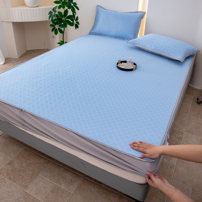 91家纺网 家纺一手货源 找家纺 凌云家纺  2025新款提花凉感冰丝席床笠款三明治凉席三件套 菱格-蓝