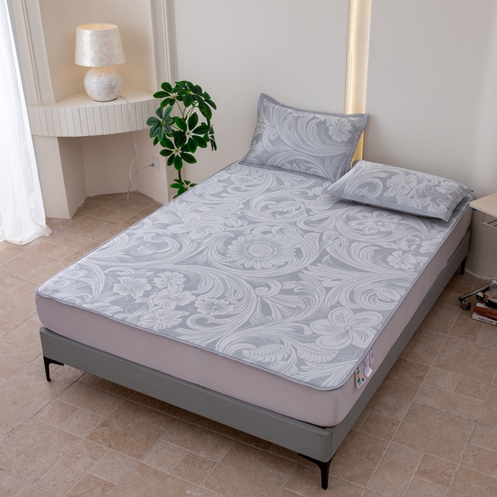 91家纺网 家纺一手货源 找家纺 凌云家纺  2025新款提花凉感冰丝席床笠款三明治凉席三件套 洛克-灰