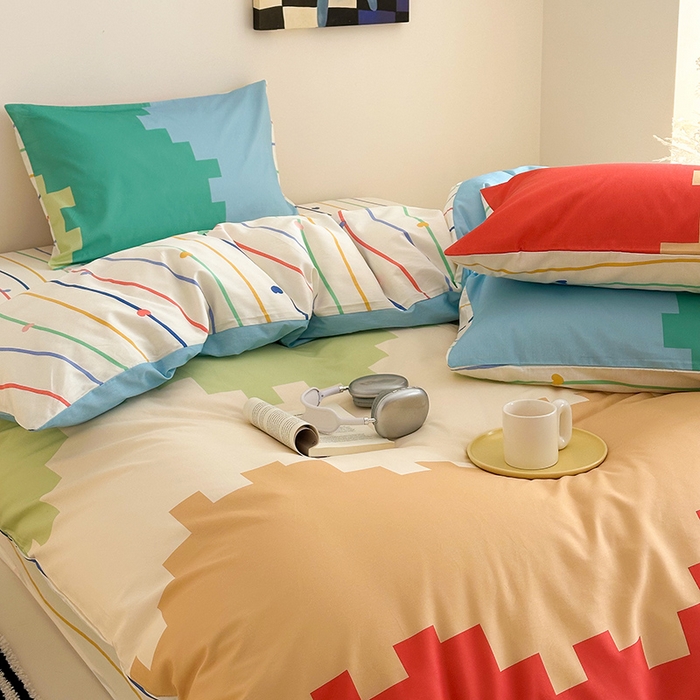 91家纺网 家纺一手货源 找家纺 花言狐语 2025新款全棉13372卡通大版数码印花四件套（提供买家秀） 彩虹糖