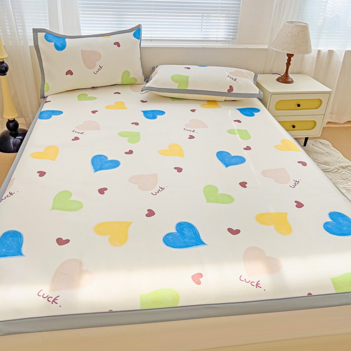 91家纺网 家纺一手货源 找家纺 富馨莱 2025新款平铺款冰藤印花凉席A类抗菌冰丝席支持定制尺寸 心意满满