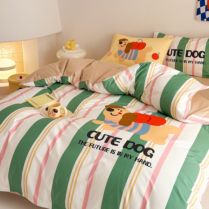 91家纺网 家纺一手货源 找家纺 花言狐语 2025新款全棉13372卡通大版数码印花四件套（提供买家秀） 可爱小狗（绿）