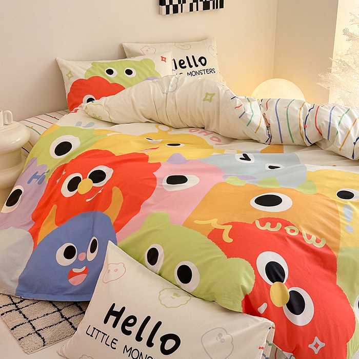 91家纺网 家纺一手货源 找家纺 花言狐语 2025新款全棉13372卡通大版数码印花四件套（提供买家秀） 呆萌小怪兽