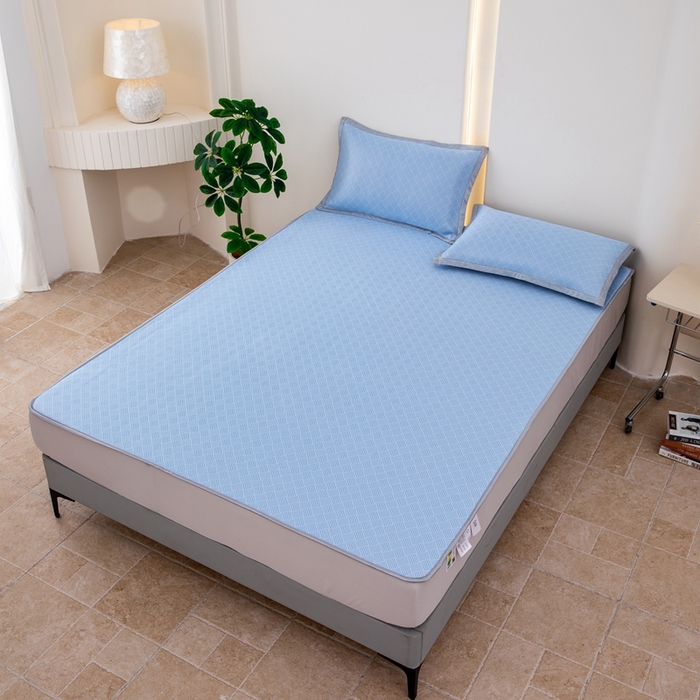 91家纺网 家纺一手货源 找家纺 凌云家纺  2025新款提花凉感冰丝席床笠款三明治凉席三件套 菱格-蓝