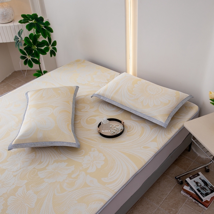 91家纺网 家纺一手货源 找家纺 凌云家纺  2025新款提花凉感冰丝席床笠款三明治凉席三件套 萱花-金