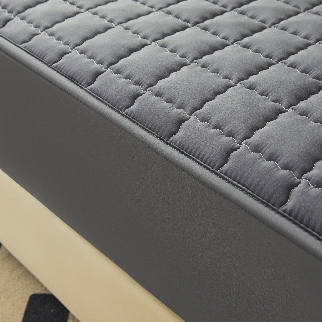 91家纺网 家纺一手货源 找家纺 欧邦 2025新款可拆卸六面全包夹棉床笠 深灰（单面夹棉）