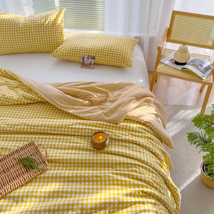 91家纺网 家纺一手货源 找家纺 2025新款无印风夏被 黄小格