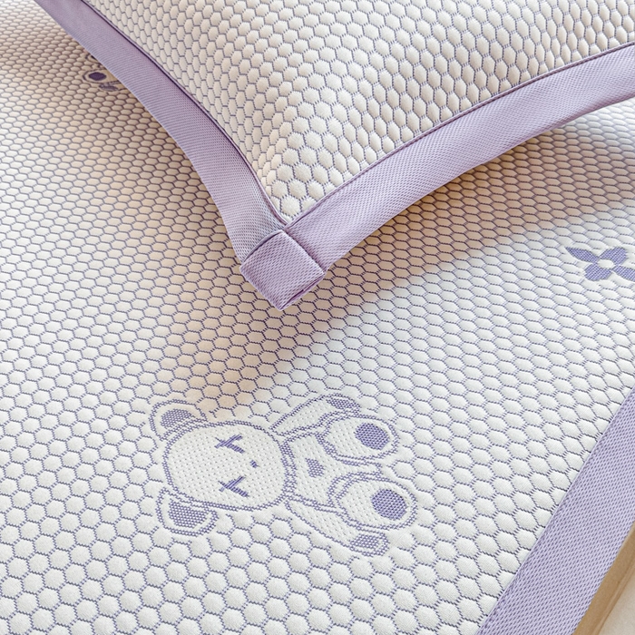 91家纺网 家纺一手货源 找家纺 2025新款凉感冰豆豆凉席-暴力熊系列 暴力熊-黛紫