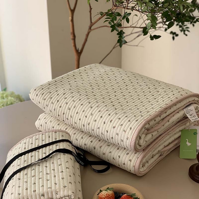 91家纺网 家纺一手货源 找家纺 汇庭 2025新款蔓莎床盖三件套系列-实拍 小时光