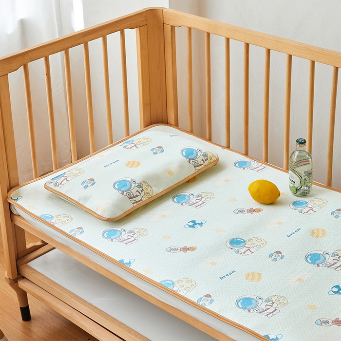 91家纺网 家纺一手货源 找家纺 嗨生活 2025新款古藤席冰丝席双面可用儿童凉席幼儿园凉席双面凉感 清凉熟睡凉席 航天员