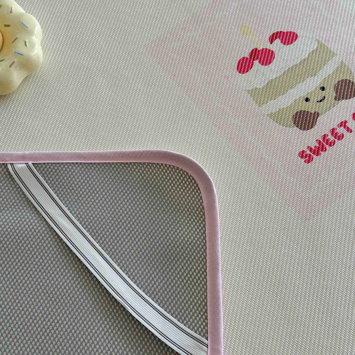 91家纺网 家纺一手货源 找家纺 美乐迪家纺 2025新款数码印花养生冰藤凉席 草莓蛋糕