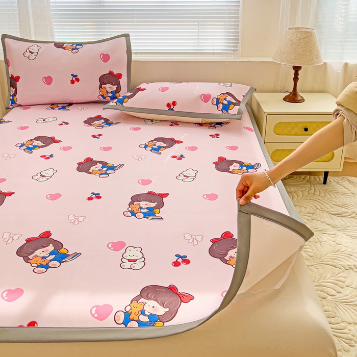 91家纺网 家纺一手货源 找家纺 富馨莱 2025新款平铺款冰藤印花凉席A类抗菌冰丝席支持定制尺寸 元气女孩