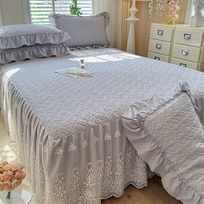 91家纺网 家纺一手货源 找家纺 2025新款A类华夫格大豆棉床裙四件套-梦幻花园 梦幻花园-灰