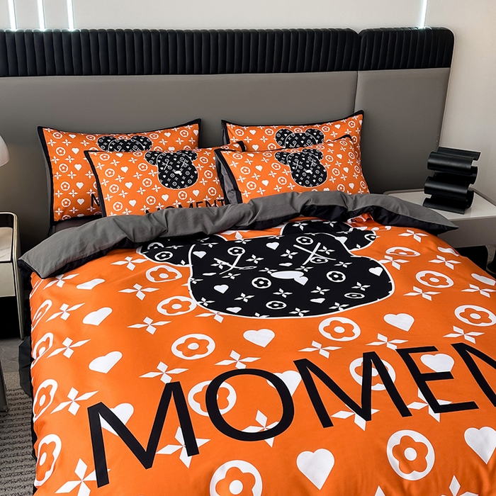 91家纺网 家纺一手货源 找家纺 2025新款水洗真丝数码印花四件套 流体熊-橙