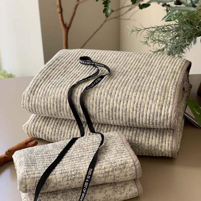 91家纺网 家纺一手货源 找家纺 汇庭 2025新款蔓莎床盖三件套系列-实拍 浅夕