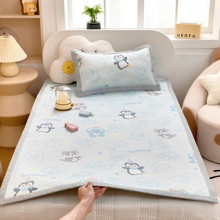 鱼宝2025新款儿童冰藤席冰丝凉席软席 冰雪企鹅