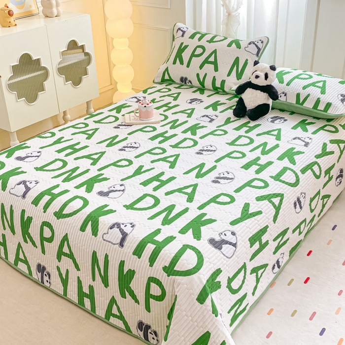 91家纺网 家纺一手货源 找家纺 顺顺家纺 2025新款全棉卡通夹棉床盖 熊猫宝贝