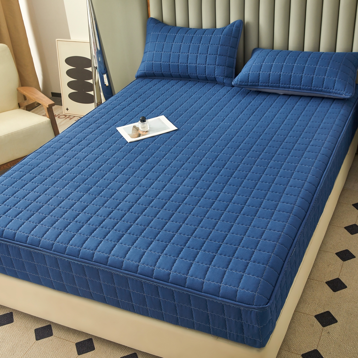 91家纺网 家纺一手货源 找家纺 欧邦 2025新款可拆卸六面全包夹棉床笠 五面夹棉-魅宝蓝