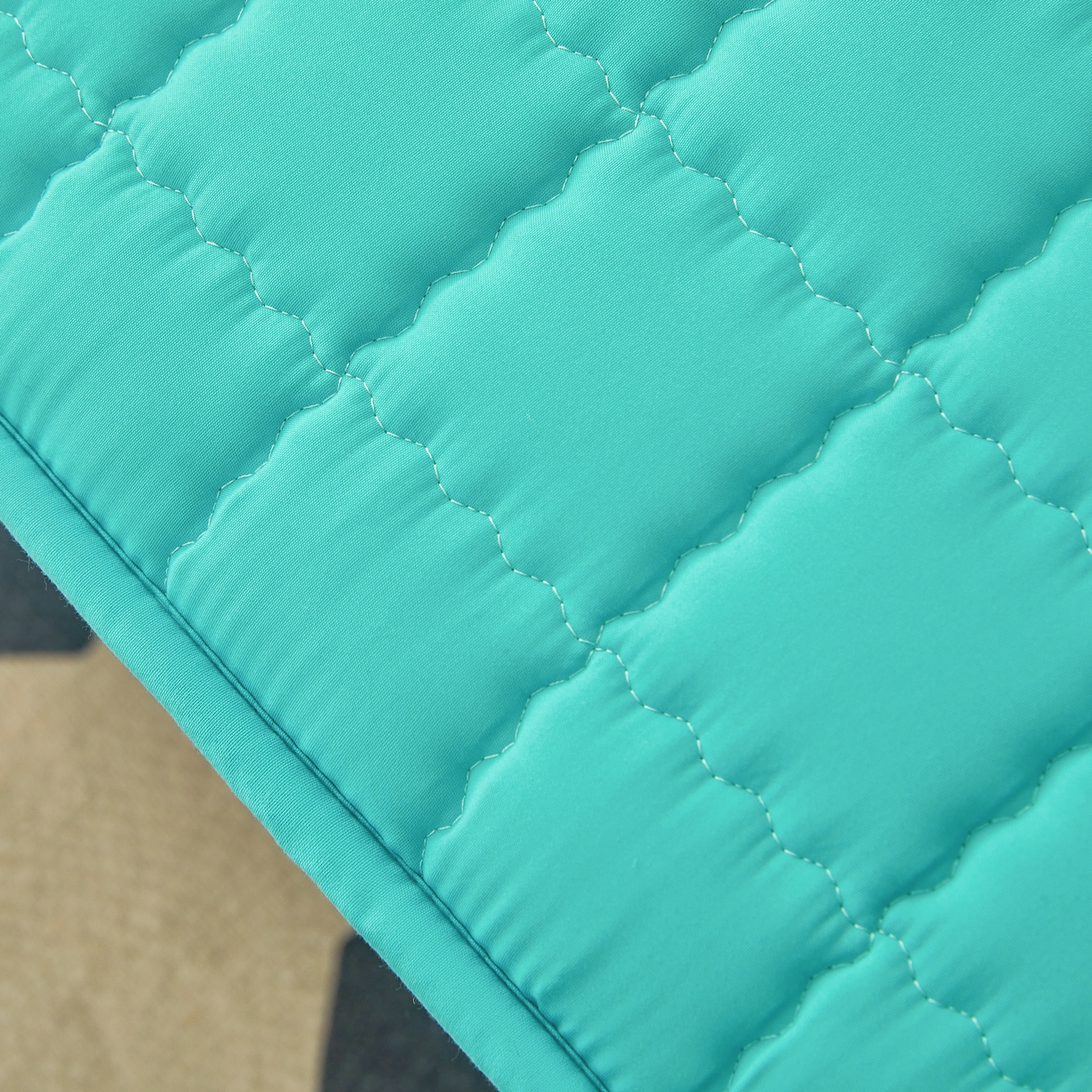 91家纺网 家纺一手货源 找家纺 欧邦 2025新款可拆卸六面全包夹棉床笠 单面夹棉-净水绿