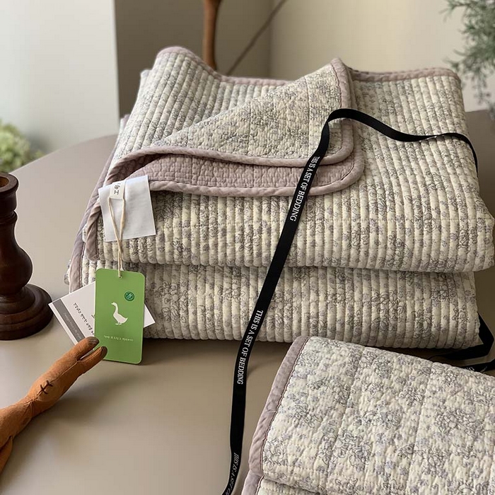 91家纺网 家纺一手货源 找家纺 汇庭 2025新款蔓莎床盖三件套系列-实拍 浅夕