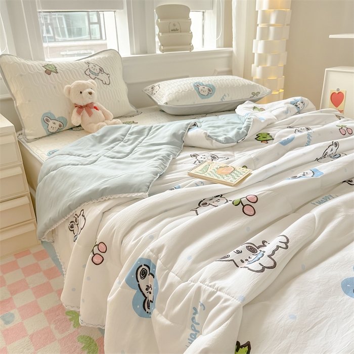 91家纺网 家纺一手货源 找家纺 慕尚家纺  2025春夏新款乳胶凉席水洗棉夏被夏凉被空调被三件套四件套 淘气狗