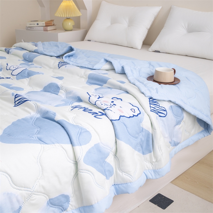 91家纺网 家纺一手货源 找家纺 梵心家纺 2025新款直播热款印花夏凉被空调被被子被芯水洗棉夏被 爱心蓝