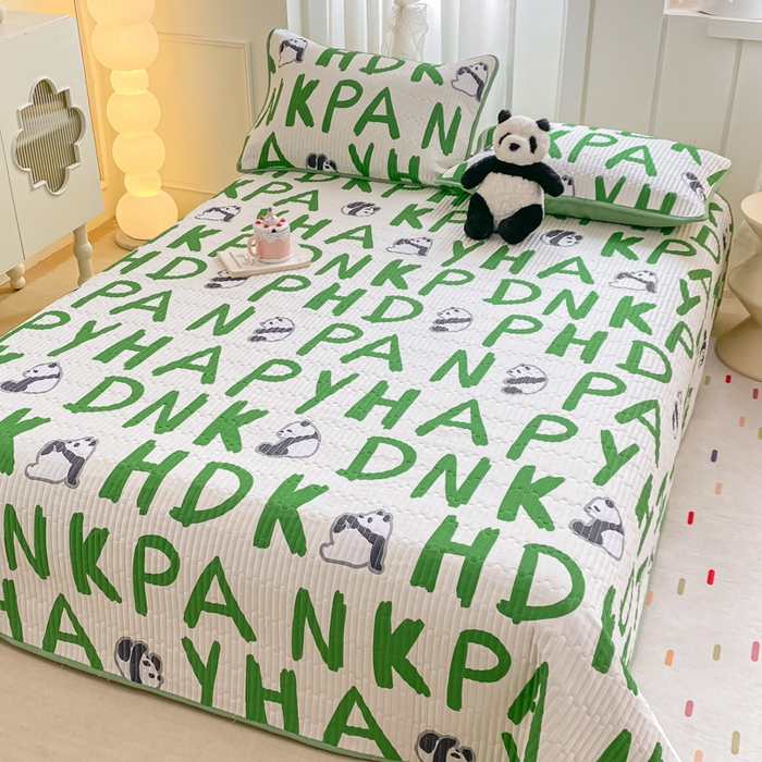 91家纺网 家纺一手货源 找家纺 顺顺家纺 2025新款全棉卡通夹棉床盖 熊猫宝贝