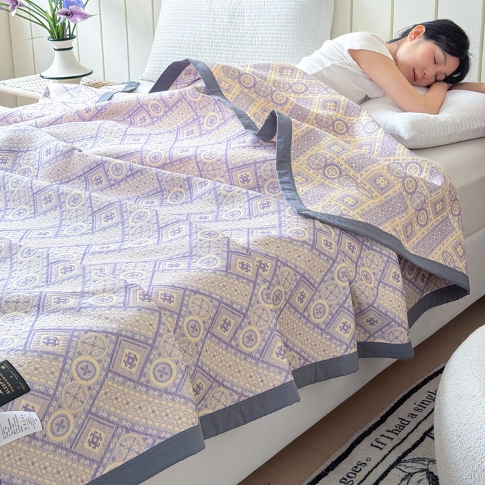 91家纺网 家纺一手货源 找家纺 2025新款A类纯棉针织三层纱提花多功能毯 紫色-千寻