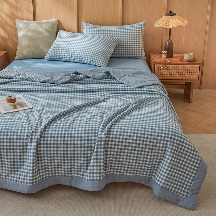 91家纺网 家纺一手货源 找家纺 伊人坊 A类水洗棉新疆棉花夏被 蓝小格