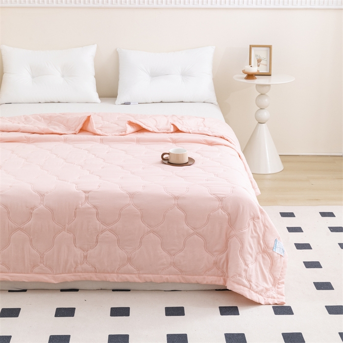 91家纺网 家纺一手货源 找家纺 席万佳 2025新款直播热款印花夏凉被空调被被子被芯水洗棉夏被 粉玉色