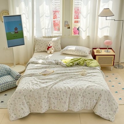 慕尚家纺 2025新款水洗棉花边工艺羽丝棉卡通系列夏被 花朵兔