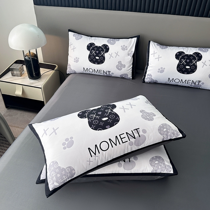 91家纺网 家纺一手货源 找家纺 2025新款水洗真丝数码印花四件套 流体熊-白