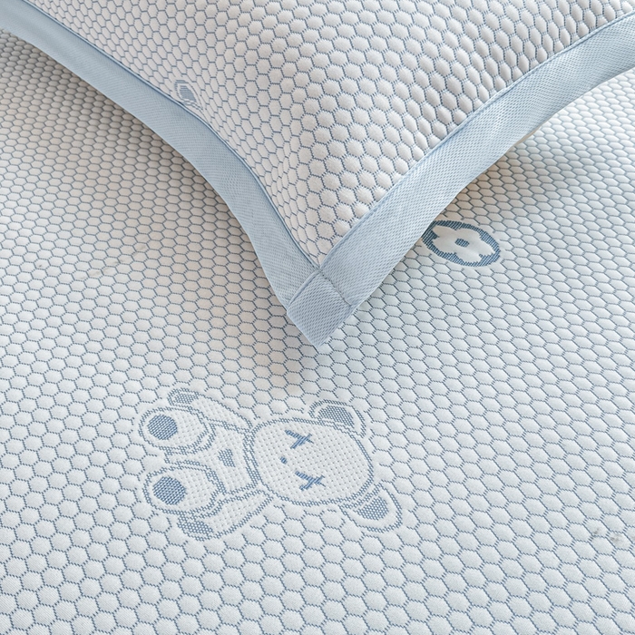 91家纺网 家纺一手货源 找家纺 2025新款凉感冰豆豆凉席-暴力熊系列 暴力熊-天蓝