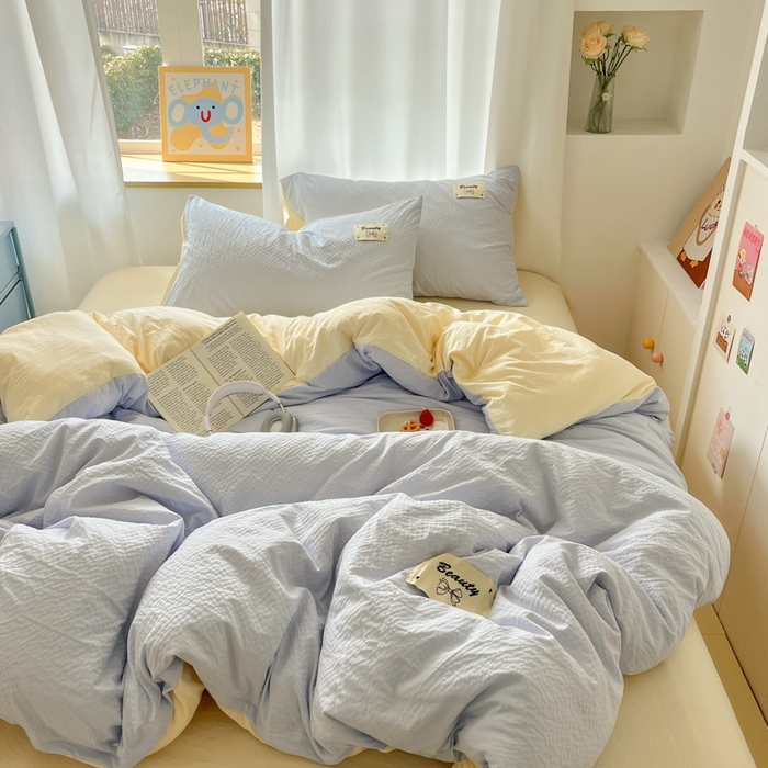 91家纺网 家纺一手货源 找家纺 桃心家居 2025新款A类韩系亲肤软糯甜格泡泡水洗棉撞色奶呼呼织标蝴蝶少女四件套 泡泡水洗棉-A甜格蓝黄