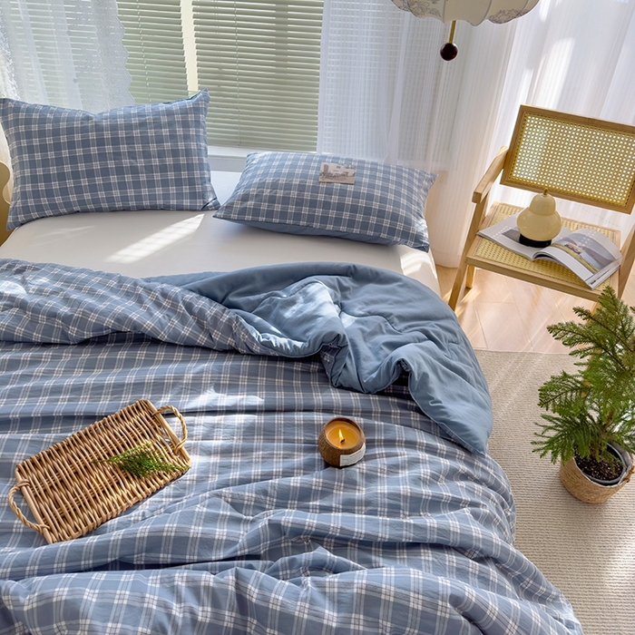 91家纺网 家纺一手货源 找家纺 2025新款无印风夏被 蓝大格