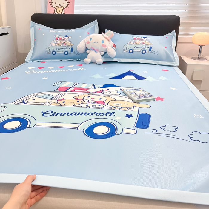 91家纺网 家纺一手货源 找家纺 2025新款正版授权A类大版数码印花三丽鸥可机洗1200D冰丝凉席席子凉席可组合针织棉夏被四件套-平铺款 平铺款-伙伴玉桂狗