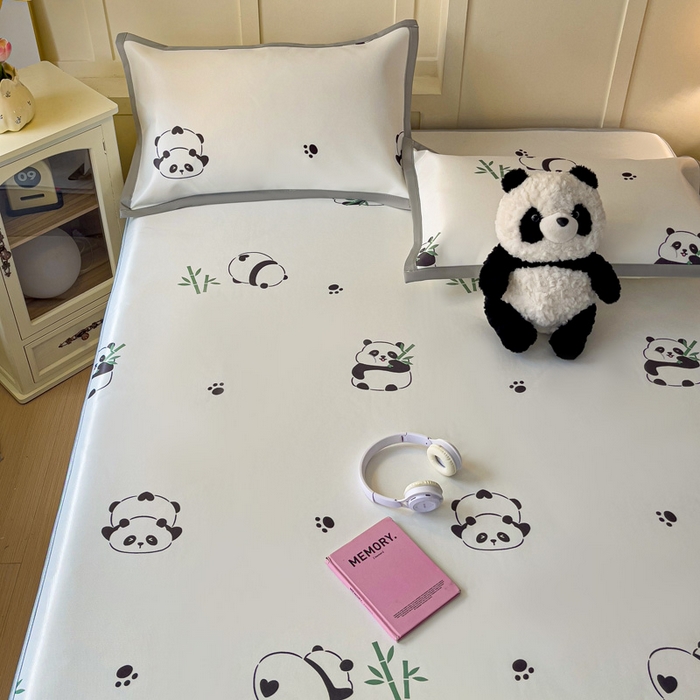 91家纺网 家纺一手货源 找家纺 富馨莱 2025新款床笠款冰藤印花凉席A类抗菌冰丝席支持定制尺寸 熊猫胖胖