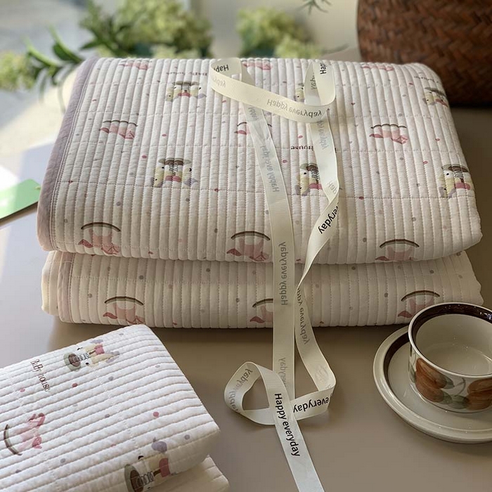 91家纺网 家纺一手货源 找家纺 汇庭 2025新款蔓莎床盖三件套系列-实拍 木马粉