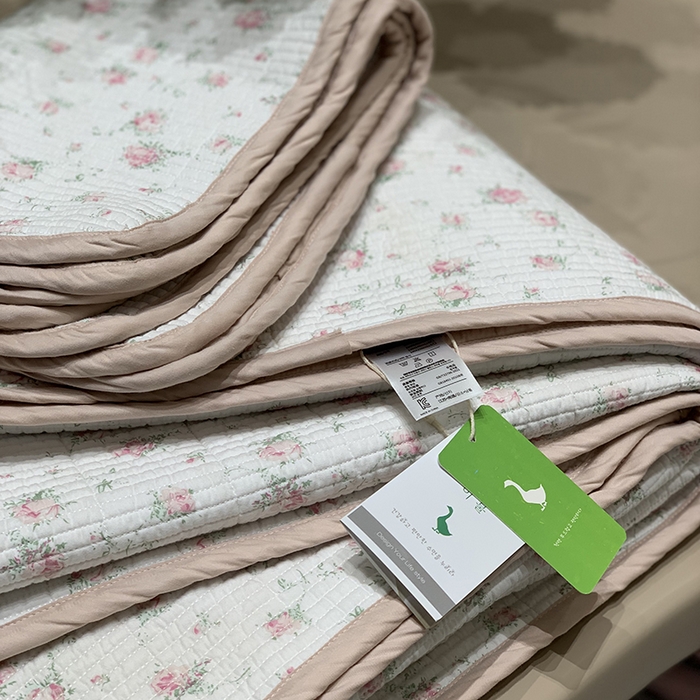 91家纺网 家纺一手货源 找家纺 汇庭 2025新款全棉床盖三件套-实拍 若兮粉