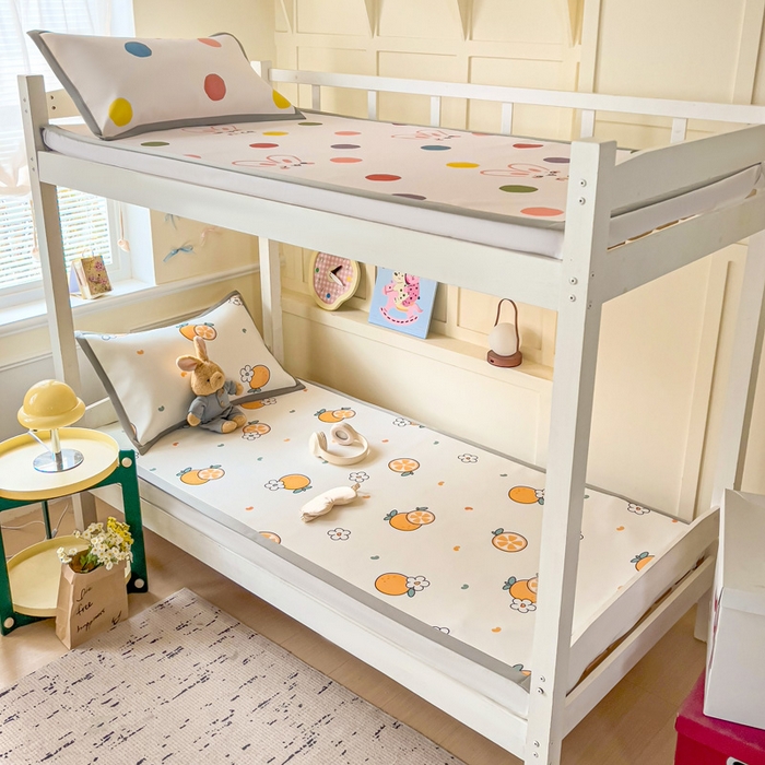 91家纺网 家纺一手货源 找家纺 富馨莱 2025新款学生平铺款冰藤印花凉席A类抗菌冰丝席支持定制尺寸 心想事成