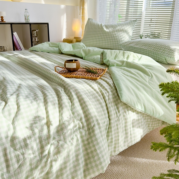 91家纺网 家纺一手货源 找家纺 2025新款无印风夏被 绿小格