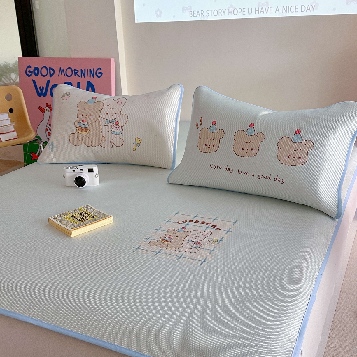 91家纺网 家纺一手货源 找家纺 美乐迪家纺 2025新款数码印花养生冰藤凉席 里约小熊