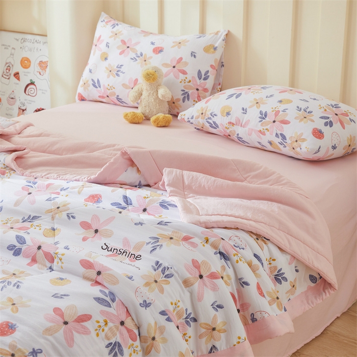 91家纺网 家纺一手货源 找家纺 2025新款小花款新疆棉花夏被【棉花含量100%】夏季空调被薄被子可机洗夏凉被 夏日之恋