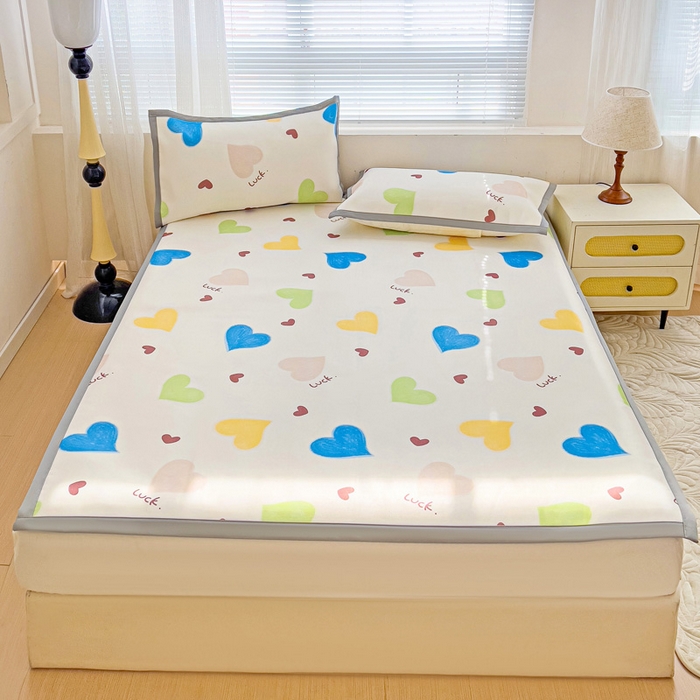 91家纺网 家纺一手货源 找家纺 富馨莱 2025新款平铺款冰藤印花凉席A类抗菌冰丝席支持定制尺寸 心意满满