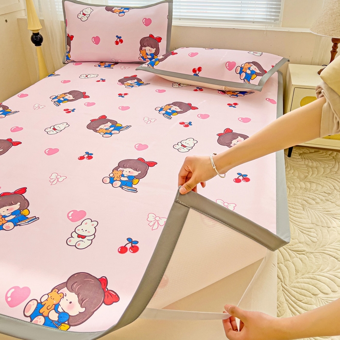 91家纺网 家纺一手货源 找家纺 富馨莱 2025新款平铺款冰藤印花凉席A类抗菌冰丝席支持定制尺寸 元气女孩