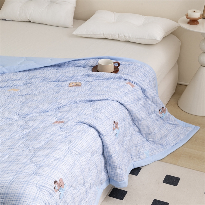 91家纺网 家纺一手货源 找家纺 席万佳 2025新款直播热款印花夏凉被空调被被子被芯水洗棉夏被 格子熊