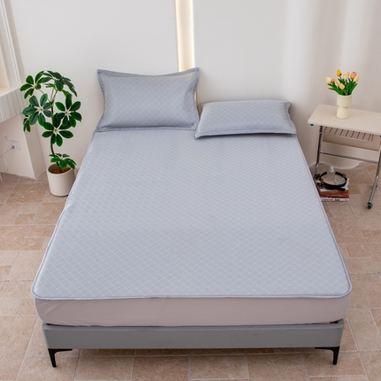 91家纺网 家纺一手货源 找家纺 （总）凌云家纺  2025新款提花凉感冰丝席床笠款三明治凉席三件套